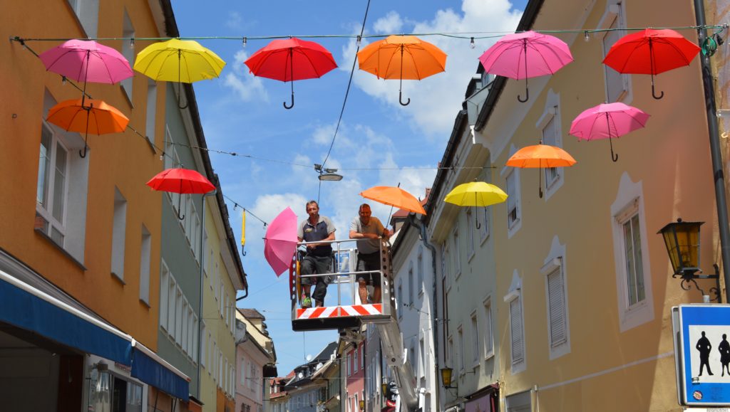 Lederergasse: Mit Schirm & Charme