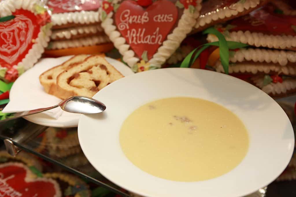 So gelingt die Villacher Kirchtagssuppe auch zu Hause