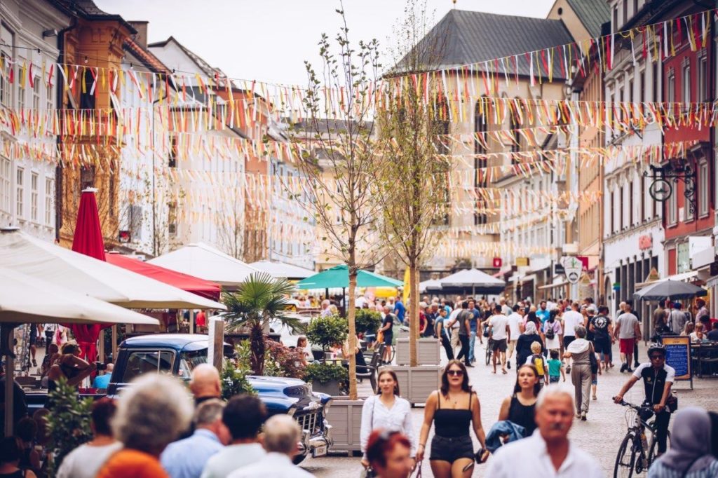 Innenstadt- Betriebe laden zur 2. Shopping Night!