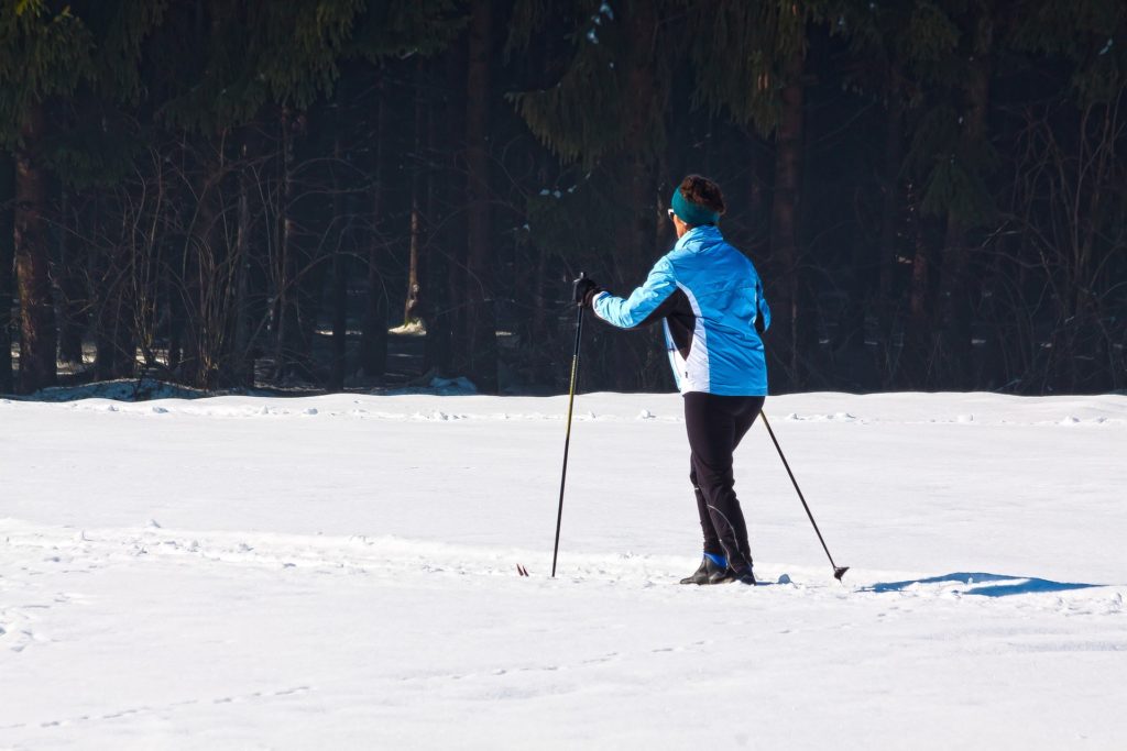 Rodelhügel, Gipfelweg und Loipen bereit