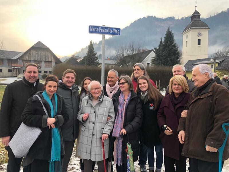 Würdige Enthüllung des Maria-Peskoller-Weges