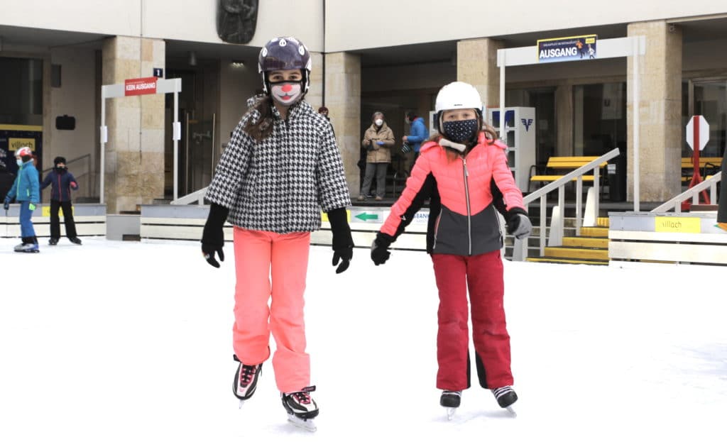 Eislaufplatz für Kinder und Jugendliche freigegeben