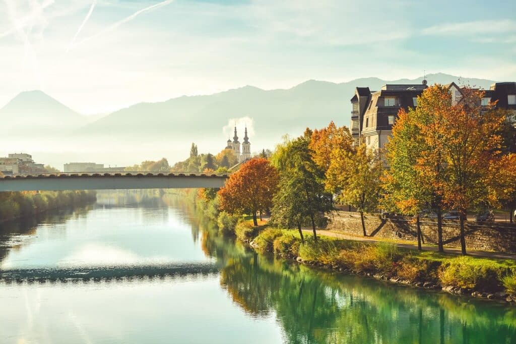Villach wird als Vorzeigebeispiel für kluges Sparen und Investieren genannt